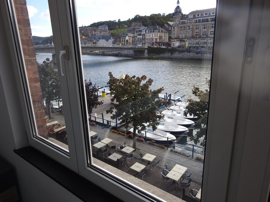 Les Voisins De Mr Sax Hotel Dinant Cameră foto