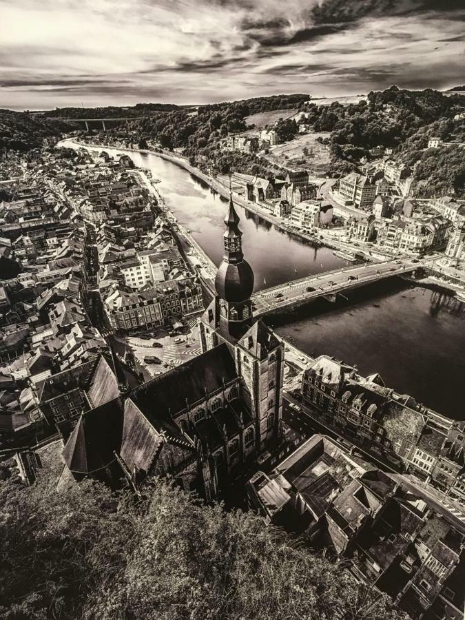 Les Voisins De Mr Sax Hotel Dinant Exterior foto